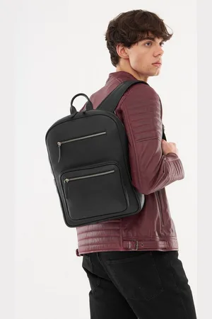Bolongaro Rucksack FRANKIE BACKPACK, Zwei Reißverschlusstaschen vorne, Verstellbare Schulterriemen - Verkäufer: GoJungo GmbH