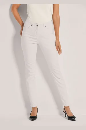 Madeleine Gerade Jeans Kurzgröße: Jeans mit feinem Fransensaum - Verkäufer: Premio Fashion GmbH