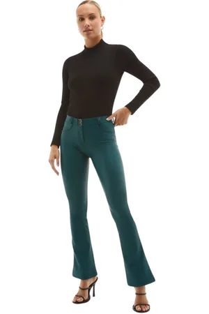 Freddy Lederimitathose WRUP47RF446, Kunstleder mit Bootcut-Saum und normalem Taillenbund Smoothing Effekt, Shaping Effekt, Lifting Effekt, veganes Leder - Verkäufer: Gio Milano
