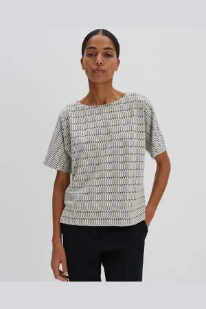 Someday Kurzarmshirt KAYALA Loose aus nachhaltigen Viskose-Mix - Verkäufer: OPUS GmbH | GmbH