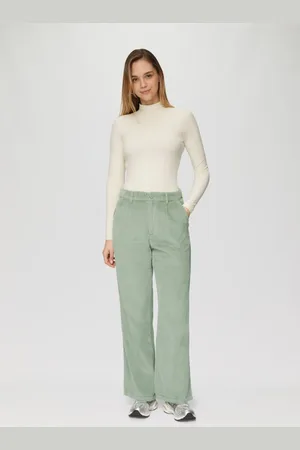 QS by s.Oliver Stoffhose Cordhose mit Straight Leg und Bundfalten - Verkäufer: s.Oliver