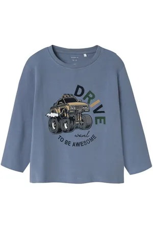 NAME IT Langarmshirt mit Monstertruck-Motiv & Schriftzug (1-tlg) NMMSEBBER NREG LS TOP BOX - Verkäufer: ARIZONAS