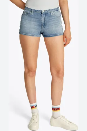 Tommy Hilfiger Shorts NORA SHORT BI8219 mit Logo-Bage, in blauer Waschung