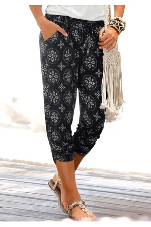 Lascana Strandcapri mit Alloverdruck und Taschen, 3/4-Hose, Caprihose, elastisch