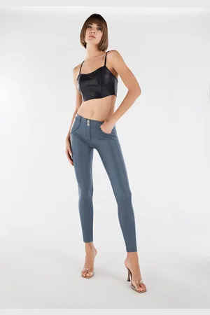 Freddy 7/8-Hose WRUP REGULAR SUPERSKINNY 7/8 mit Push up-Effekt, aus Lederimititat