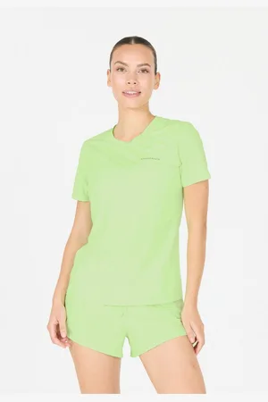 Endurance Funktionsshirt Nan mit 4-Wege-Stretch-Material