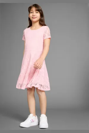 Kidsworld Spitzenkleid Jerseykleid mit aufwendiger Spitze Festliches Kleid mit Spitze