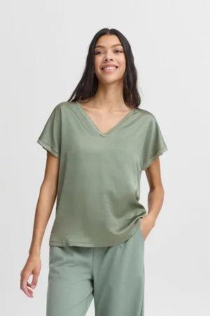 B YOUNG V-Shirt BYSELITA elegantes Shirt mit Glanzeffekt - Verkäufer: meinemarkenmode