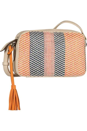 Gabor Handtasche Annett, in Bastoptik besetzt mit glattem Kunstleder und einem Fransenanhänger