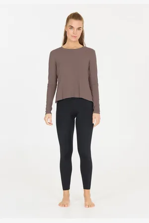 Athlecia Langarmshirt Mandes aus weichem und atmungsaktivem Material