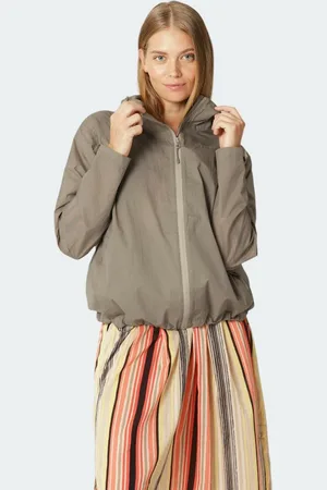Ilse Jacobsen Windbreaker LIGHTRAIN05 Moderne und leichte Regen-Jacke - atmungsaktiv, wasserfest, packbar - Verkäufer: GoJungo GmbH