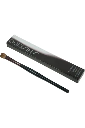 Shiseido Rouge-Palette The Makeup Eye Shadow Brush 5 - Verkäufer: Rareparfum