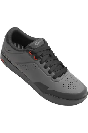 Giro Flat-Pedal-Schuhe Latch - dark shadow 41 Fahrradschuh - Verkäufer: Hoco Online GmbH