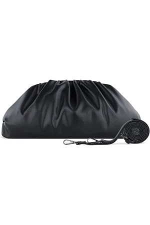 Bugatti Umhängetasche Mila, Polyurethan - Verkäufer: WE LOVE BAGS