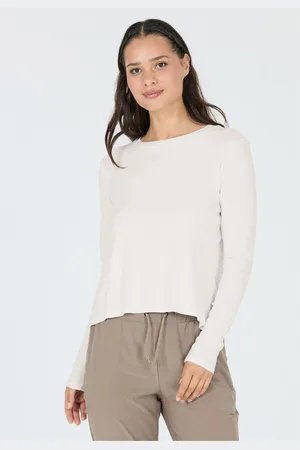 Athlecia Langarmshirt Mandes aus weichem und atmungsaktivem Material