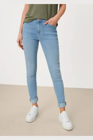 QS by s.Oliver 5-Pocket-Jeans Jeans Izabell / Skinny Fit / Mid Rise / Skinny Leg Leder-Patch - Verkäufer: