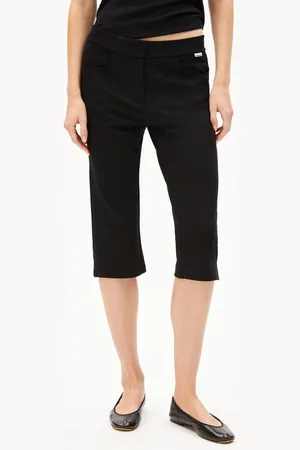 Armedangels Shorts MOONBAA Damen (1-tlg., Slim Fit) Capri aus LENZING™ ECOVERO™ Viskose Mix - Verkäufer: