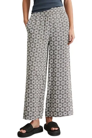 Marc O’ Polo Chinohose aus ECOVERO™ von LENZING™