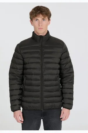 Whistler Laufjacke Arubi aus leichtem und wasserabweisendem Material