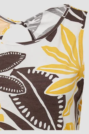 QS by s.Oliver Shirttop Top mit dekorativem Cut-out Cut Out - Verkäufer:
