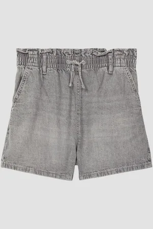 QS by s.Oliver Shorts Jeans-Shorts im Loose Fit mit Wide Leg angedeuteter Tunnelzug - Verkäufer: