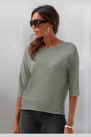 Lascana Rundhalsshirt mit eleganten Glitzerabschlüssen aus pflegeleichter Qualität