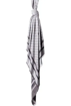 Guess Modetuch Scarf 135X135 - Verkäufer: modeherz