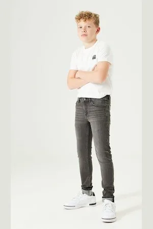 Garcia 5-Pocket-Jeans Lazlo mit Destroyed-Detail am Knie, for BOYS