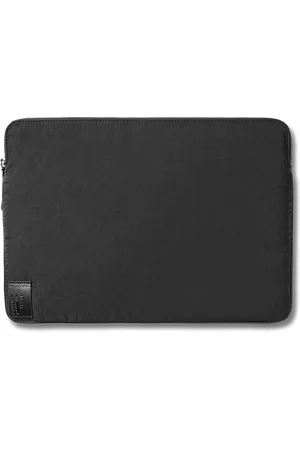 IDEAL OF SWEDEN Laptoptasche Essential Laptop Sleeve 16" Black - Verkäufer: Fairtronics