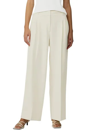QS by s.Oliver Relaxhose mit extra breitem Bein