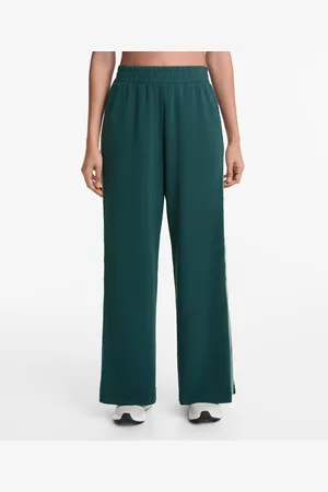 Oysho Weite, Gerade Geschnittene Hose Mit Seitlichen Knöpfen Und Weichem Modal