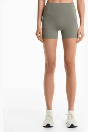 Oysho Comfortlux Hotpants, 10 Cm, High Rise