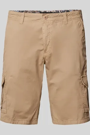 Bugatti Cargoshorts mit aufgesetzten Pattentaschen in , Größe 50