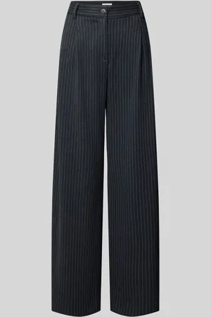 Christian Berg Wide Leg Stoffhose mit Bundfalten in , Größe 46