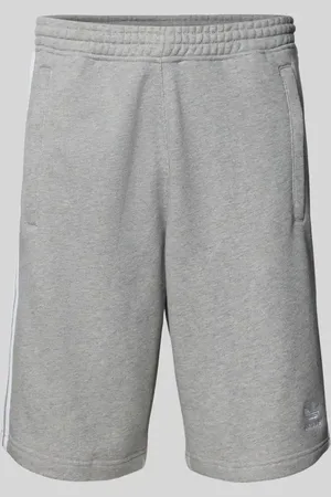 adidas Regular Fit Sweatshorts mit Label-Stitching in , Größe XS