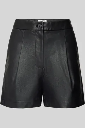 EDITED the label Shorts in Leder-Optik Modell 