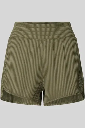 adidas Relaxed Fit Shorts in Ripp-Optik Modell 
