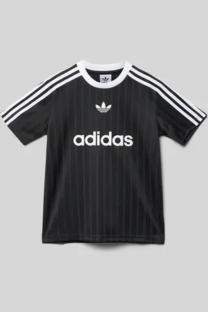 adidas T-Shirt mit Label-Print in , Größe 152