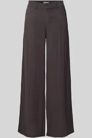 Weekday Wide Leg Stoffhose in Crinkle-Optik Modell 