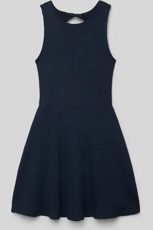 QS by s.Oliver Tailliertes Minikleid in Rippoptik mit Cut Out in , Größe 146