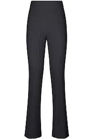 include Strickhose