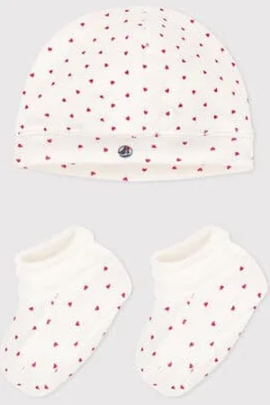 Petit Bateau Set mit Mützchen und Babyschuhen mit Herzmotiv