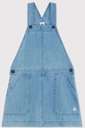 Petit Bateau Kinder-Latzkleid aus leichtem Denim für Mädchen