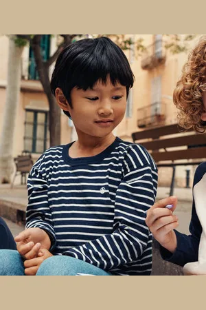 Petit Bateau Langärmeliges Kinder-T-Shirt aus Doppeljersey für Jungen