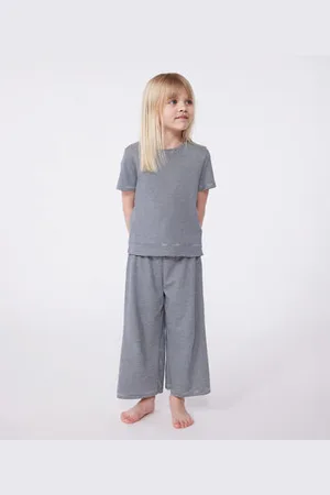 Petit Bateau Kurzärmeliger Kinder-Pyjama aus Baumwolle mit weiten Beinen und Streifen