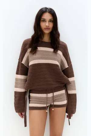 Pull&Bear Gestreifter Strickpullover Mit Seitlichem Schlitz
