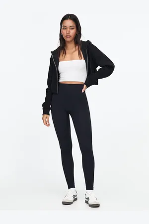 Pull&Bear Nahtlose Rippstrick-Leggings