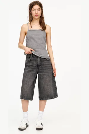 Pull&Bear Jorts Im Baggy-Hosen-Stil Mit Niedrigem Bund