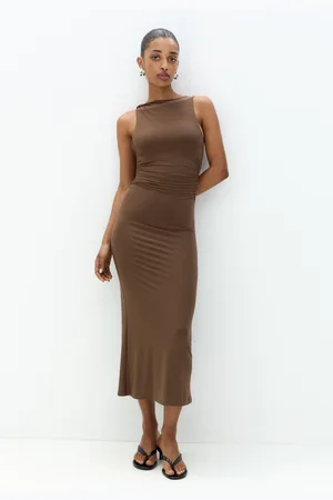 Pull&Bear Figurbetontes Midikleid