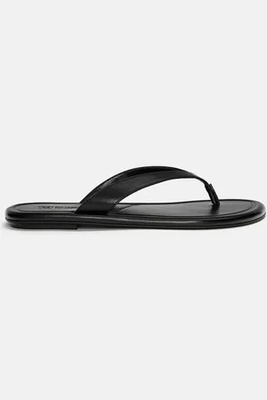 Pull&Bear Flache Sandalen